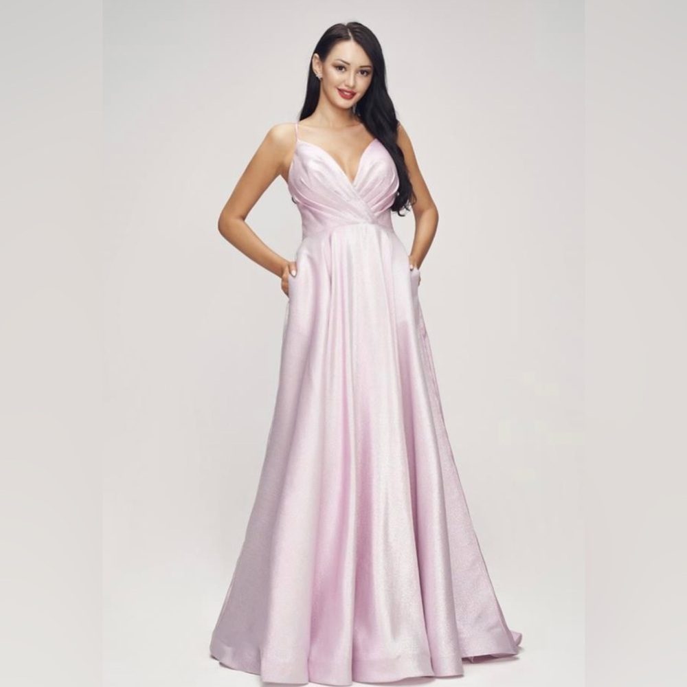 J’adore Prom/Grad Dress - J17022 - Sample Sale